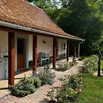 Pusztafarm - Boutique Retreat With Wellness 6 To 8 Guests * Fulophaza