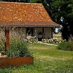 Pusztafarm - Boutique Retreat With Wellness 6 To 8 Guests *