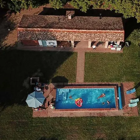 בית חווה Pusztafarm Boutique Countryside Retreat With Wellness 6 To 8 Guests *