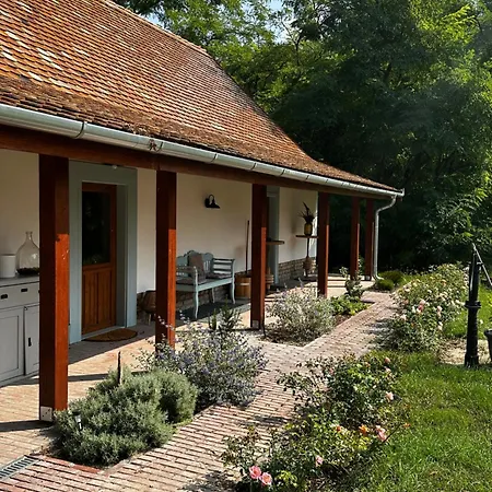 Pusztafarm - Boutique Retreat With Wellness 6 To 8 Guests * Fulophaza