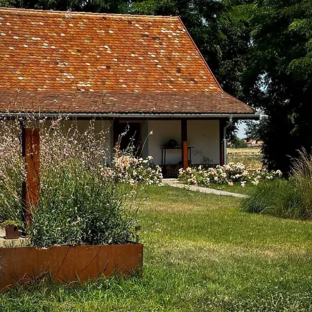 Pusztafarm - Boutique Retreat With Wellness 6 To 8 Guests *