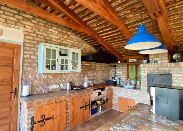 Vakantieboerderij Pusztafarm - Boutique Retreat With Wellness 6 To 8 Guests